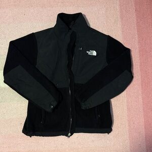 The North Face Women’s Black Performance Jacket